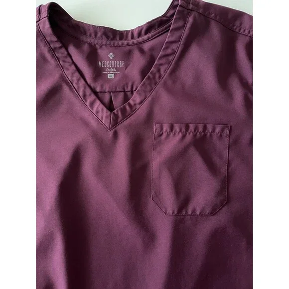 Lot of 2 Women’s Burgundy Wine Medcouture Insight Scrub Top Sz XL V-Neck Pocket - Picture 6 of 11